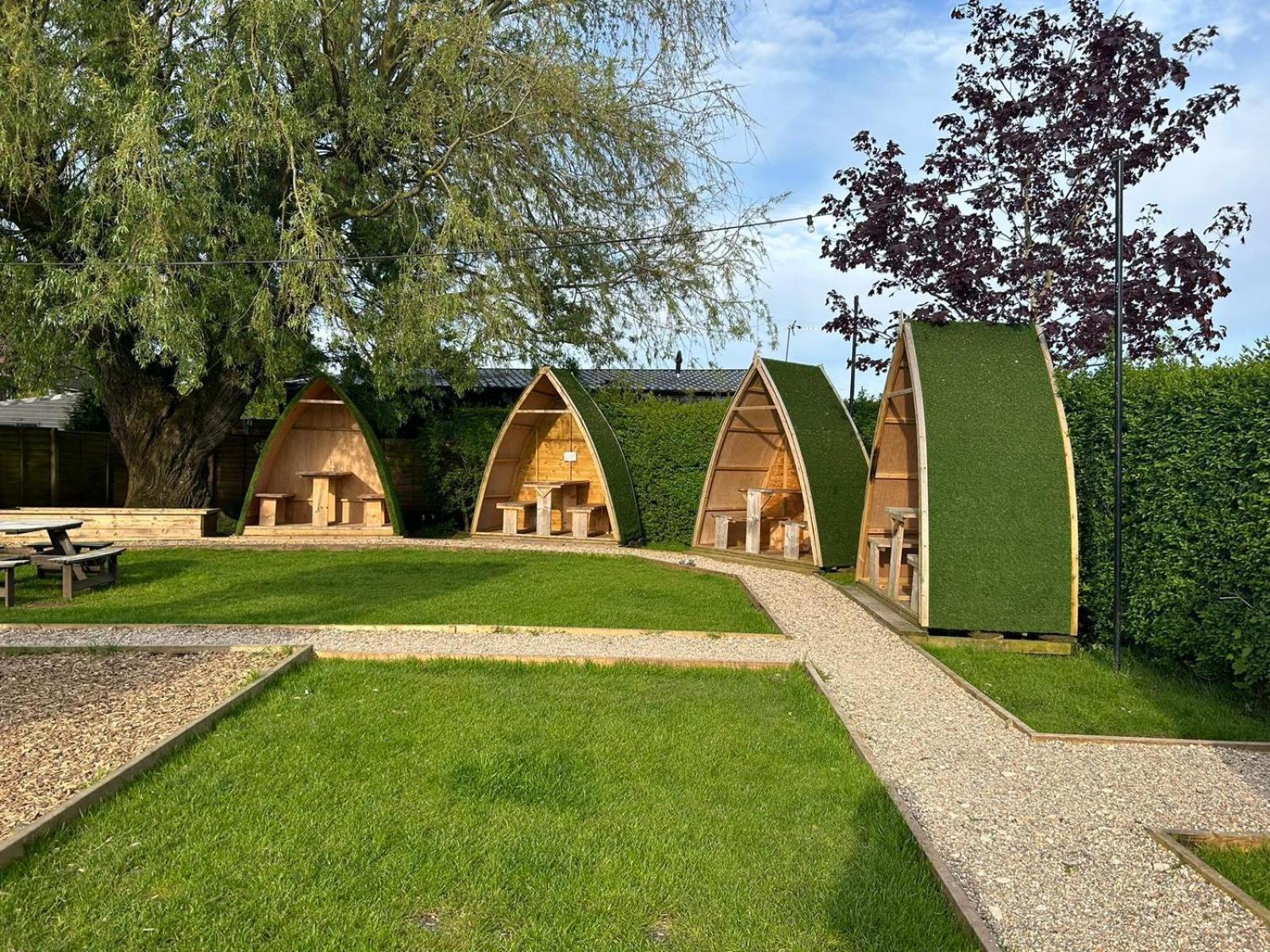 Black Bull Retreat, Barmston With Private Hot Tubs Driffield Luaran gambar